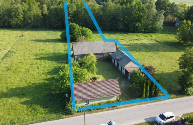 Siedlisko w Barłogach gm. Kurów 35 kw. do Lublina.