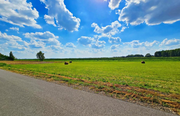 Piękna, ustawna działka blisko jeziora - Dratów