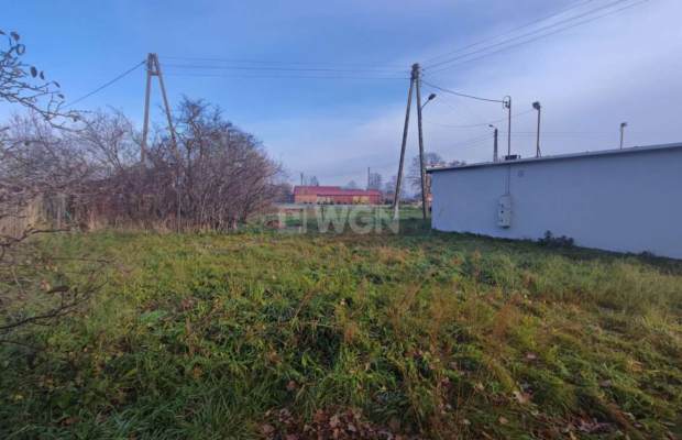 Przecław, działka, 397 m2, sprzedam, 99 000 zł.  
  
Na sprzedaż działka o powierzchni 397 m2 z lokalem handlowo - usługowym.  