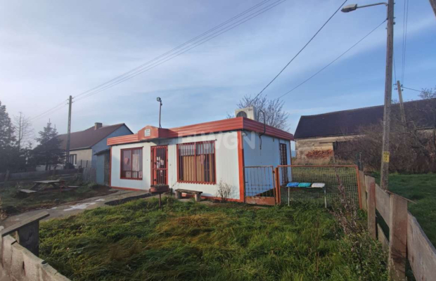 Przecław, działka, 397 m2, sprzedam, 99 000 zł.  
  
Na sprzedaż działka o powierzchni 397 m2 z lokalem handlowo - usługowym.  