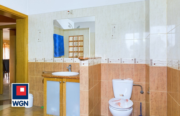 Książ Śląski, gmina kożuchów, dom, 277 m2, działka 21 ar, sprzedam 860 000 zł.  
NOWA CENA!!!  
  
Zapraszam do zapoznania się 