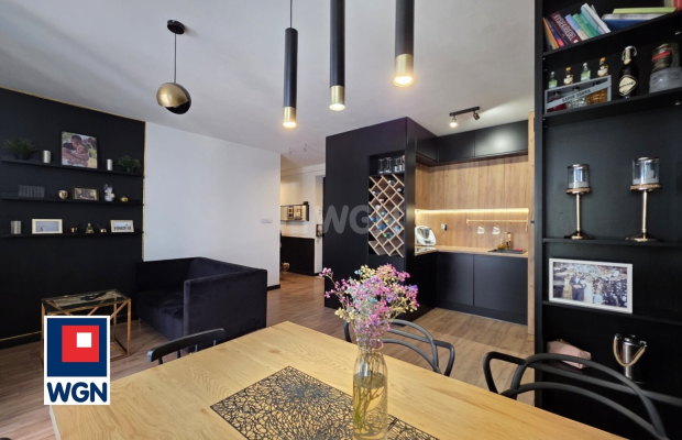 Na sprzedaż przestronne, nowoczesne i funkcjonalne mieszkanie o powierzchni 70 m2, zlokalizowane w nowym budownictwie.  
  
Lok