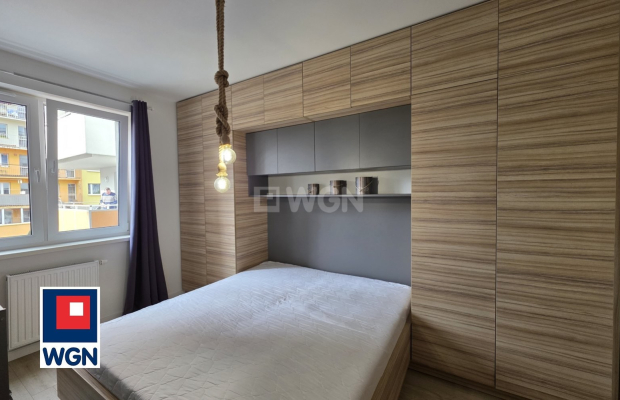 Na sprzedaż przestronne, nowoczesne i funkcjonalne mieszkanie o powierzchni 70 m2, zlokalizowane w nowym budownictwie.  
  
Lok