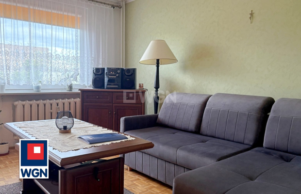 Nowa Sól, osiedle Konstytucji 3 Maja, mieszkanie, 2 pokoje, 48,3 m2, sprzedam, cena 330 000 zł.  
  
Oferuję na sprzedaż rozkła