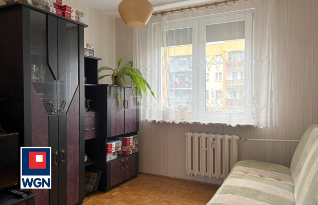 Nowa Sól, osiedle Konstytucji 3 Maja, mieszkanie, 2 pokoje, 48,3 m2, sprzedam, cena 330 000 zł.  
  
Oferuję na sprzedaż rozkła