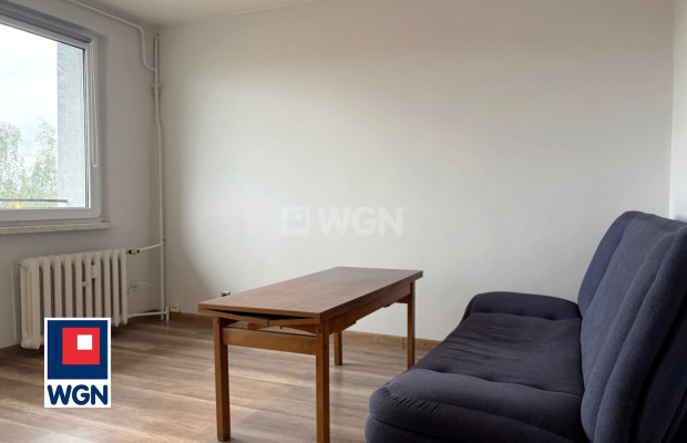 Nowa Sól, mieszkanie 2 pokoje, kawalerka, 36 m2, wynajmę, odstępne 1 500 zł.  
  
Oferuję na wynajem mieszkanie w bloku, przy u