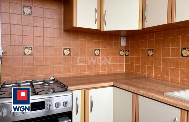 Nowa Sól, mieszkanie 2 pokoje, kawalerka, 36 m2, wynajmę, odstępne 1 500 zł.  
  
Oferuję na wynajem mieszkanie w bloku, przy u