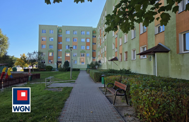 Nowa Sól, mieszkanie, 2 pokoje, 1 piętro, 47 m2, sprzedam, 285 000 zł.  
  
Na sprzedaż przytulne mieszkanie położone na spokoj