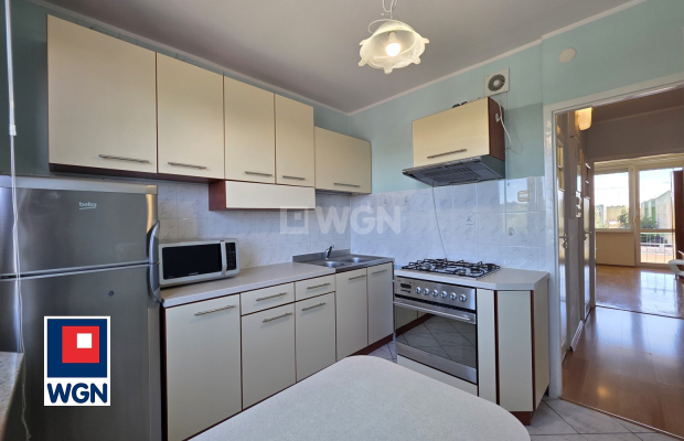 Nowa Sól, mieszkanie, 3 pokoje, 3 piętro, 50,2 m2, sprzedam, 325 000 zł.  
  
Zapraszam do zapoznania się z ofertą sprzedaży pr