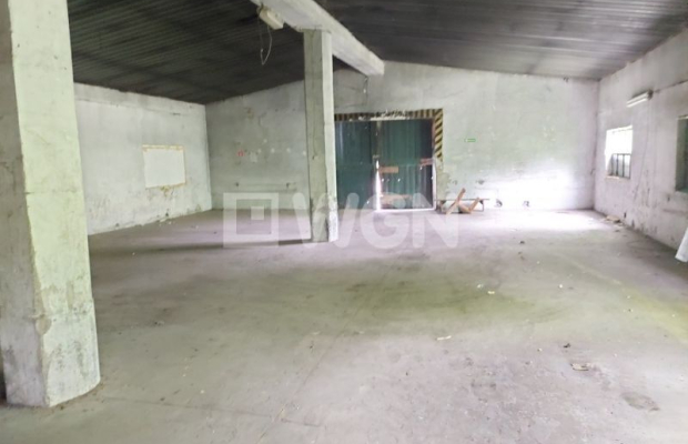 Przemków, hala, magazyn, plac utwardzony, wynajmę, cena 5000 zł (netto).  
  
Do wynajęcia duży obiekt składający się z kilku h