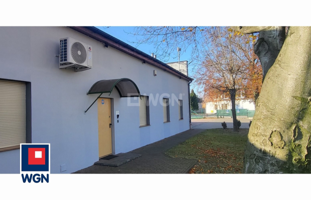 Legnica, obiekt magazynowy, usługowy, produkcyjny, 400 m2, wynajmę, cena 14000 zł/miesięcznie

Przedmiotem wynajmu jest obiekt 