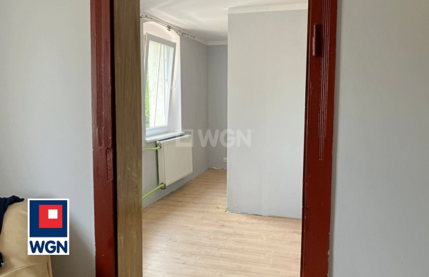 Brennik, gmina Ruja, dom 4 pokoje, około 330 m2, działka 20 arów, sprzedam cena 300 000 zł  
  
NOWA CENA!!  
  
Oferuję na spr