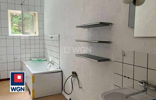 Brennik, gmina Ruja, dom 4 pokoje, około 330 m2, działka 20 arów, sprzedam cena 300 000 zł  
  
NOWA CENA!!  
  
Oferuję na spr