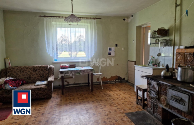 Chichy gmina Małomice, dom 4 pokoje, 120 m2, działka 2428 m2, cena 349 000 zł, sprzedam.  
  
Na sprzedaż oferuję Państwu dom w
