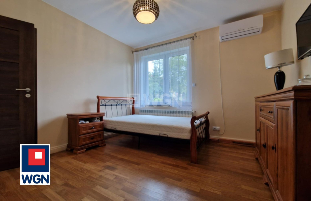 Szprotawa, dom 3 pokoje, 96 m2, działka 791 m2, cena 820 000 zł, sprzedam.  
  
Polecam Państwu komfortowy, kompletnie umeblowa