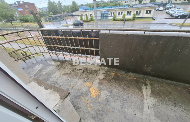 Bezczynszowe 2 pokoje, z dużym balkonem