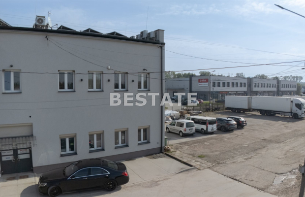 Budynek biurowo-usługowy na Sprzedaż - ul. Przemysłowa, Tarnów  

 Jako agent nieruchomości w Tarnowie, mam zaszczyt zaprezento