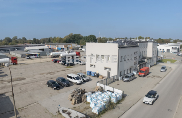 Budynek biurowo-usługowy na Sprzedaż - ul. Przemysłowa, Tarnów  

 Jako agent nieruchomości w Tarnowie, mam zaszczyt zaprezento