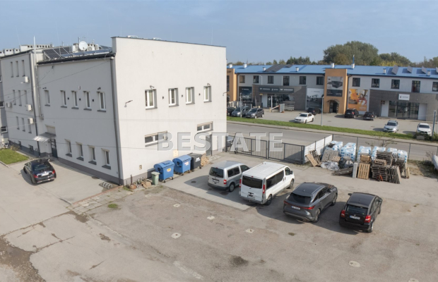 Budynek biurowo-usługowy na Sprzedaż - ul. Przemysłowa, Tarnów  

 Jako agent nieruchomości w Tarnowie, mam zaszczyt zaprezento