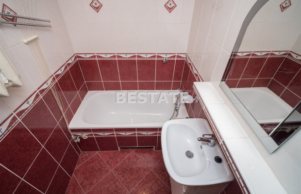 Do wynajęcia przestronne mieszkanie o powierzchni 72 m2 położone przy ul. Bitwy Pod Studziankami. Nieruchomość zlokalizowana na