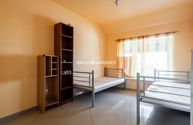 Dom wolnostojący z działką, ul. Skotnicka