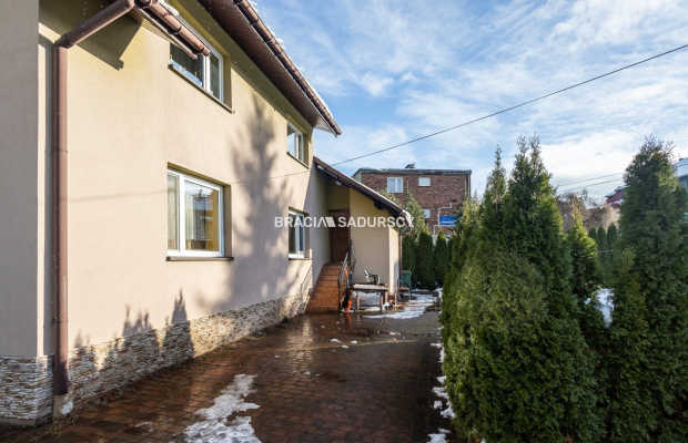 Dom wolnostojący z działką, ul. Skotnicka