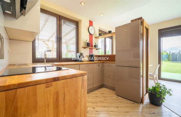 Śledziejowice dom bliźniak z duzym ogródmiem