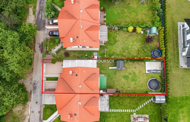 Śledziejowice dom bliźniak z duzym ogródmiem