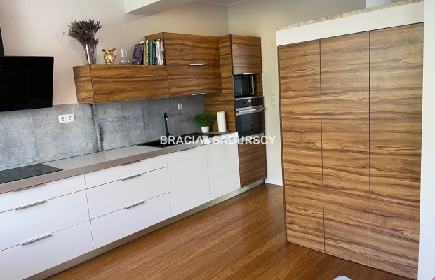 wyjątkowy dom w zabudowie bliźniaczej.