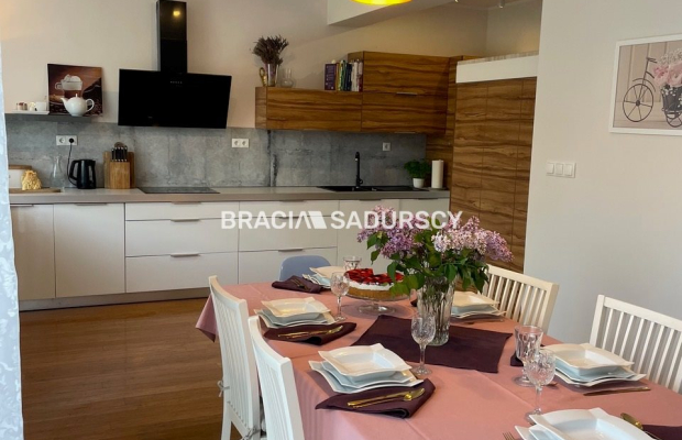 wyjątkowy dom w zabudowie bliźniaczej.