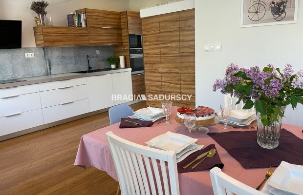 wyjątkowy dom w zabudowie bliźniaczej.