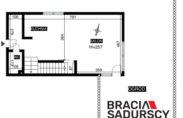 Połowa bliźniaka ze sporym ogródkiem.