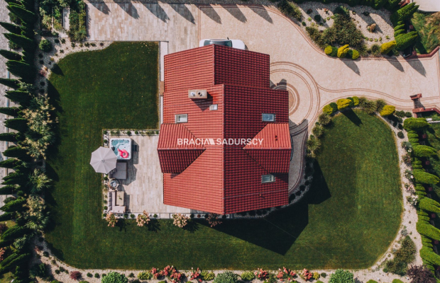 Wspanialy dom na widokowej działce, Zręczyce