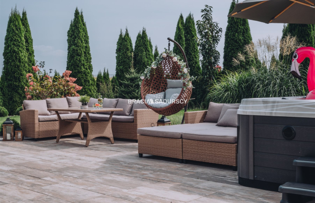 Wspanialy dom na widokowej działce, Zręczyce