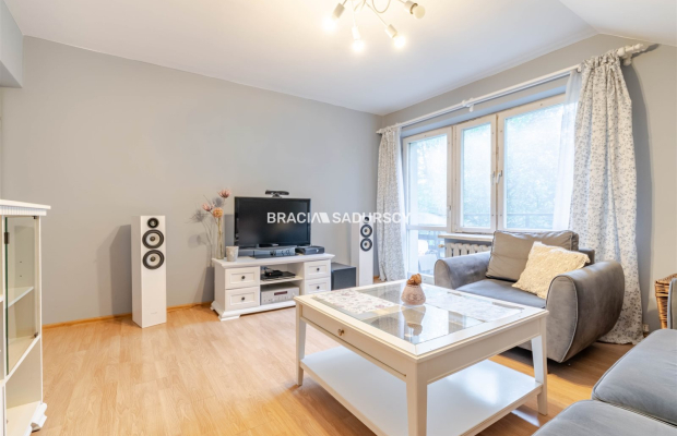 Dom w mieście z potencjałem! Duża działka 15 arów