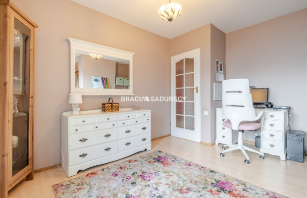 Dom w mieście z potencjałem! Duża działka 15 arów