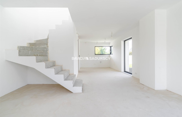 Koźmice Małe - Nowy dom z widokiem na łąki