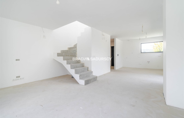 Koźmice Małe - Nowy dom z widokiem na łąki