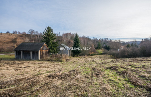 działka z domem w Naramie