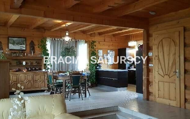 Klimatyczny dom z bali drewnianych - Michałowice 