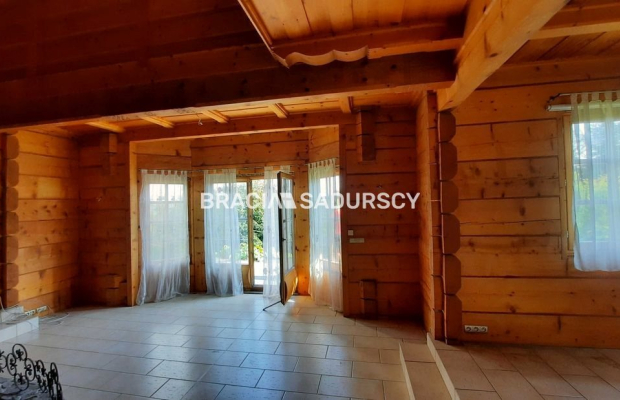 Klimatyczny dom z bali drewnianych - Michałowice 