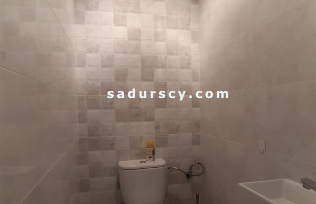 Ładny dom szeregowy 146m2 na działce 307m2 w Wólce Kozodawskiej, na pograniczu z Zalesiem Górnym pod Piasecznem.    
 
 Osiedle