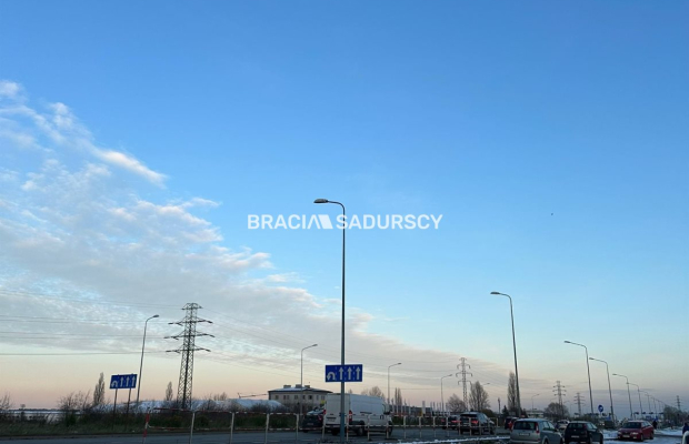 ZDJĘCIA W OGŁOSZENIU NALEŻĄ DO WŁAŚCICIELA OFERTY  
 
Nieruchomość o powierzchni 29 ara, zabudowana pawilonem handlowym oraz po