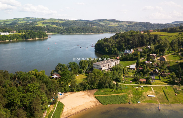Jezioro Rożnowskie teren na hotel 