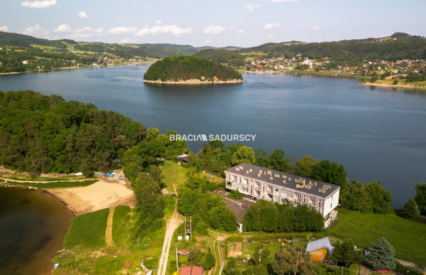 Jezioro Rożnowskie teren na hotel 