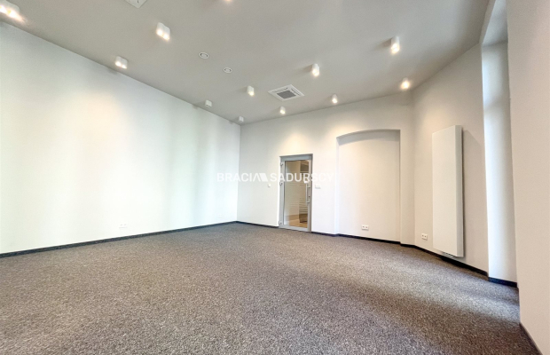 Lokal usługowy w sercu Krakowa – Karmelicka