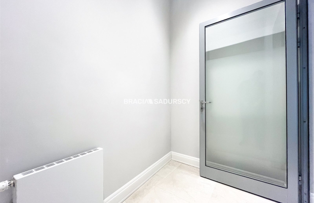 Lokal usługowy w sercu Krakowa – Karmelicka