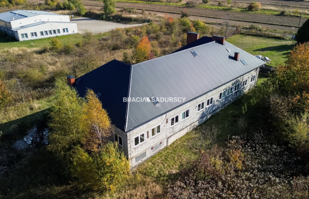  Budynek idealny pod produkcje / siedzibę firmy 