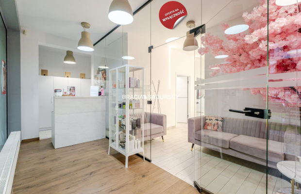 W pełni wyposażony gabinet kosmetyczno-lekarski 