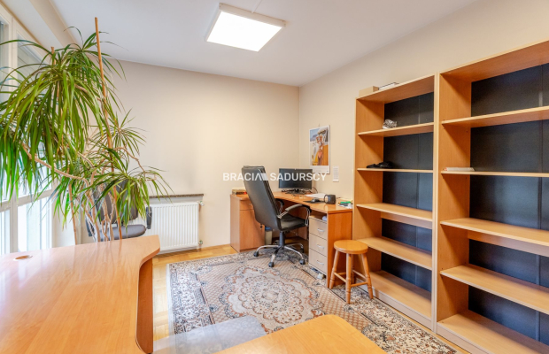 3 pok Modrzejewskiej, Krowodrza